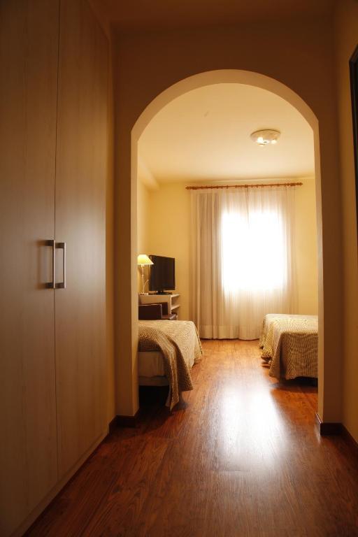 Hotel Canet Castello  D'Empuries Room photo