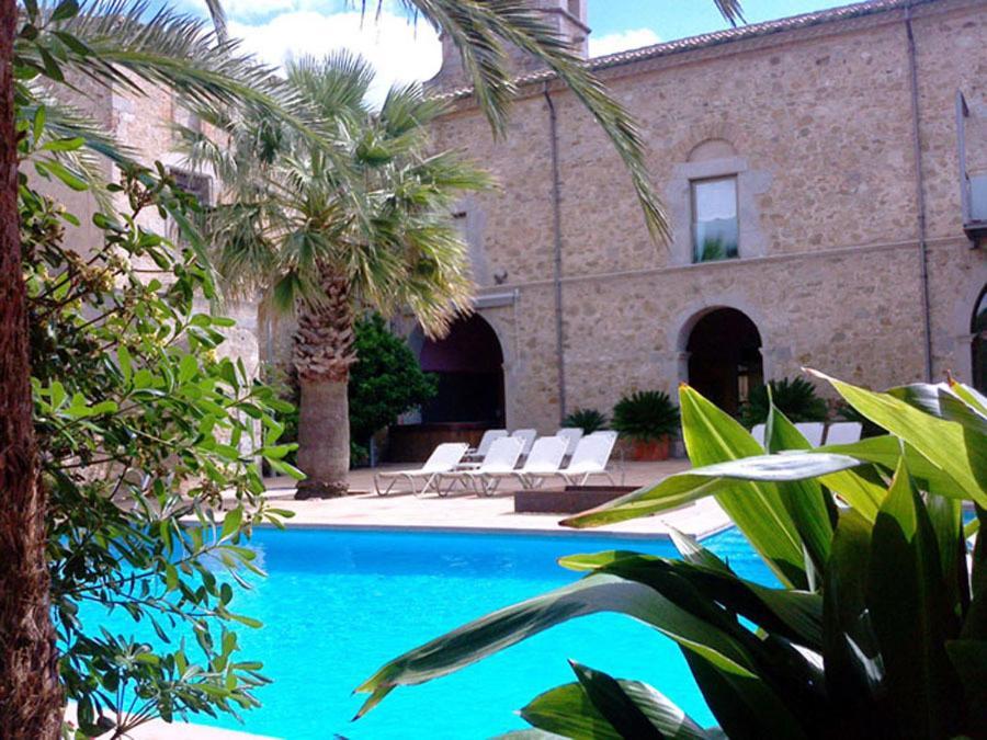 Hotel Canet Castello  D'Empuries Exterior photo