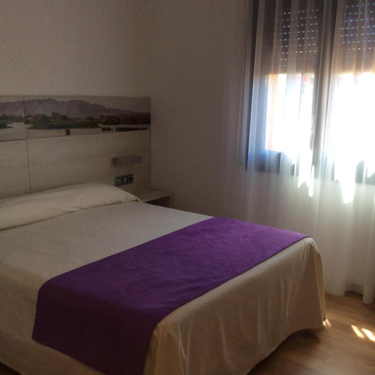 Hotel Canet Castello  D'Empuries Room photo